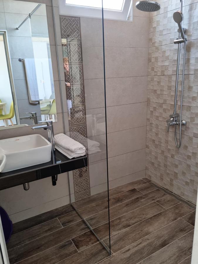 Vromos Guest House Черноморець Екстер'єр фото